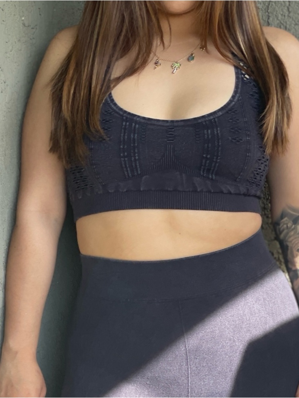Seamless Black Scoop Neck Sports Bra - Brand